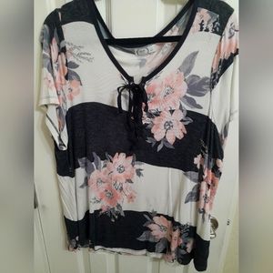 Size 0 womens top
